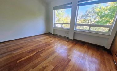 PRECIOSA CASA EN CONDOMINIO EN VENTA RODEADA DE JARDINES