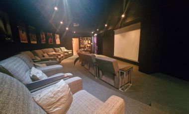 PRECIOSA CASA EN CONDOMINIO EN VENTA RODEADA DE JARDINES