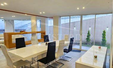 Venta de casa dentro de Urb. en el Norte de Quito