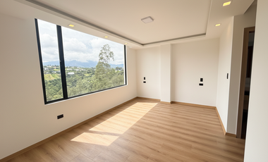 Casa independiente en venta en Nayon, 3 habitaciones + cuarto de entretenimiento