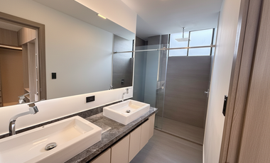 Casa independiente en venta en Nayon, 3 habitaciones + cuarto de entretenimiento