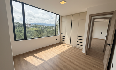 Casa independiente en venta en Nayon, 3 habitaciones + cuarto de entretenimiento