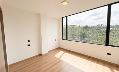 Casa independiente en venta en Nayon, 3 habitaciones + cuarto de entretenimiento