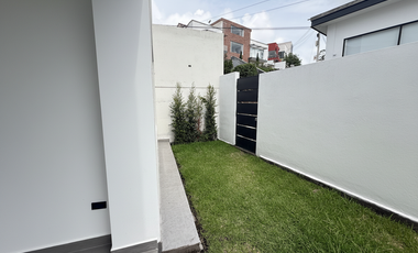 Casa independiente en venta en Nayon, 3 habitaciones + cuarto de entretenimiento