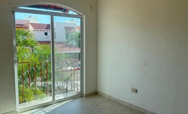 Casa en Hacienda Dorada
