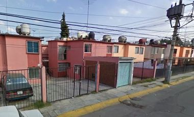 CASA EN  RECUPERACIÓN - PASEO DE ACUEDUCTO, VILLAS DE LA HACIENDA, ATIZAPAN DE ZARAGOZA, ESTADO DE MÉXICO.