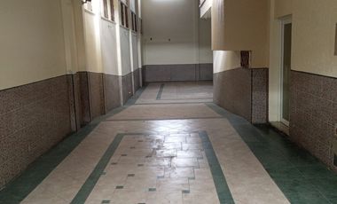 Casa de venta ideal para empresas o profesionales.