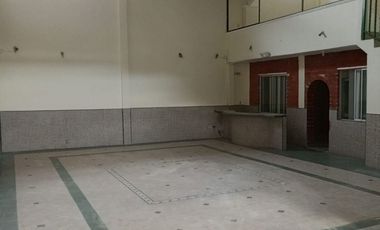 Casa de venta ideal para empresas o profesionales.