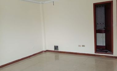 Casa de venta ideal para empresas o profesionales.