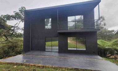 SE ARRIENDA CASA FINCA EN RIONEGRO