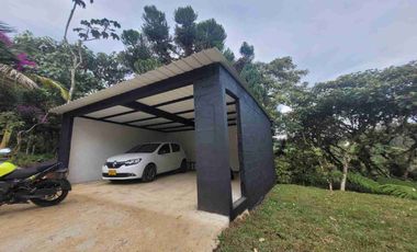 SE ARRIENDA CASA FINCA EN RIONEGRO