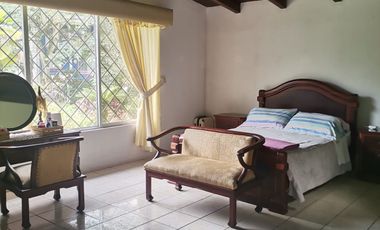 Casa en entorno campestre.