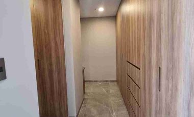 Residencia en Venta en Lomas 1