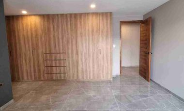 Residencia en Venta en Lomas 1