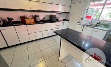 Venta casa 7 dormitorios en microbarrio cerrado, Valle lo Campino Quilicura