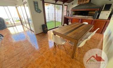 Venta casa 7 dormitorios en microbarrio cerrado, Valle lo Campino Quilicura