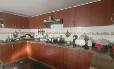 Casa A Venta En Calle Madrid En La Comuna De Conchalí