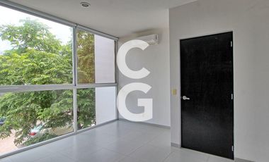 Casa en Venta en Cancun en Residencial Cumbres con Alberca