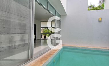 Casa en Venta en Cancun en Residencial Cumbres con Alberca