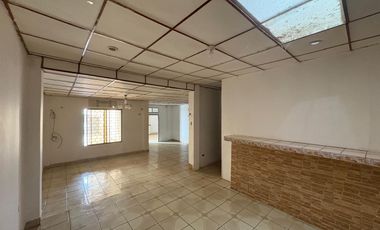 VILLAMIL PLAYAS VENDO CASA DE UN PISO CERCA AL MAR
