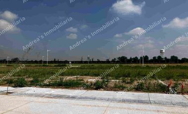 NORTE DE AGUASCALIENTES Terreno residencial en venta entrega inmediata Esquina Frente a Casa Club