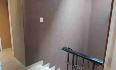 Se vende casa grande en privada dentro de fraccionamiento villas del campo, Calimaya, Estado de México