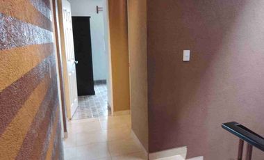 Se vende casa grande en privada dentro de fraccionamiento villas del campo, Calimaya, Estado de México