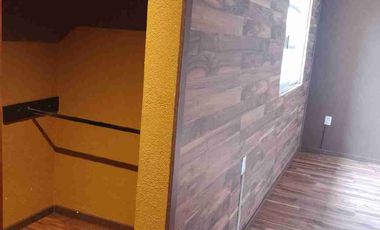 Se vende casa grande en privada dentro de fraccionamiento villas del campo, Calimaya, Estado de México