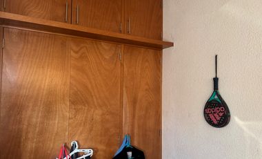 CASA EN ESQUINA EN PRIVADA CON ACCESO CONTROLADO