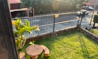 CASA EN ESQUINA EN PRIVADA CON ACCESO CONTROLADO