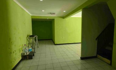 Rumah Strategis untuk Kantor/Usaha dekat Stasiun dan Tol Cawang di Tebet Timur, Jaksel