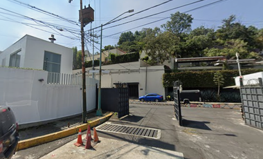 CASA EN RESIDENCIAL EN VENTA EN JARDINES DEL PREDEGAL EN SAN ÁNGEL, COYOACÁN, CDMX. REMATE BANCARIO EN EXCELENTE UBICACIÓN.