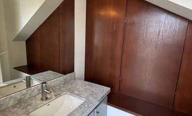 Renta casa en Colinas de San Jerónimo con alberca