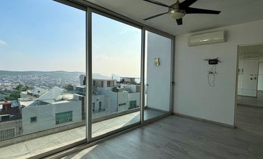 Renta casa en Colinas de San Jerónimo con alberca