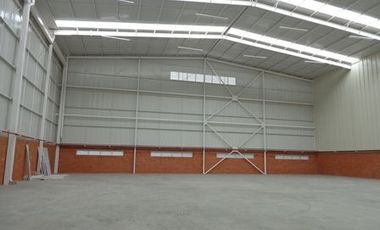 Bodega Alquilo 1.080 m2 /  $27 Millones /  Bodega En Conjunto Cerrado  / Ubicación: Acopi Zona Industrial Yumbo /