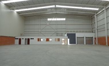 Bodega Alquilo 1.080 m2 /  $27 Millones /  Bodega En Conjunto Cerrado  / Ubicación: Acopi Zona Industrial Yumbo /
