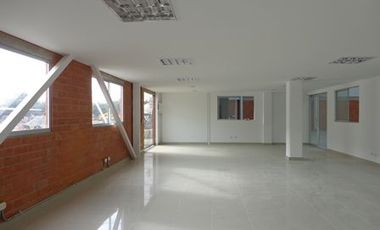 Bodega Alquilo 1.080 m2 /  $27 Millones /  Bodega En Conjunto Cerrado  / Ubicación: Acopi Zona Industrial Yumbo /