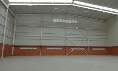 Bodega Alquilo 1.080 m2 /  $27 Millones /  Bodega En Conjunto Cerrado  / Ubicación: Acopi Zona Industrial Yumbo /
