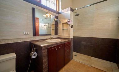 PRECIOSA CASA ESTILO COLONIAL