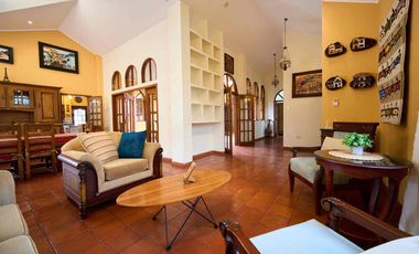 PRECIOSA CASA ESTILO COLONIAL