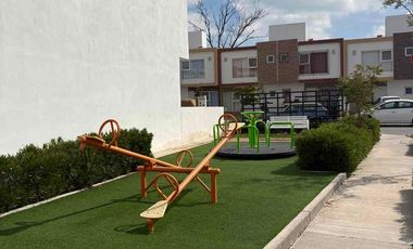 Casa en Renta en Cordillera Residencial con recámara en planta baja