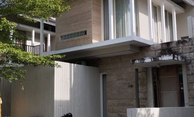 FOR SALE HUNIAN READY UNIT KAWASAN CLUSTER TERBAIK 5BR DI DENPASAR