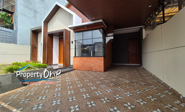 Dijual Rumah Minimalis Modern di Kencana Loka BSD