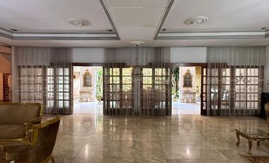 RUMAH MEWAH PONDOK INDAH LOKASI PRIME AREA, DEPAN TAMAN POSISI HOEK