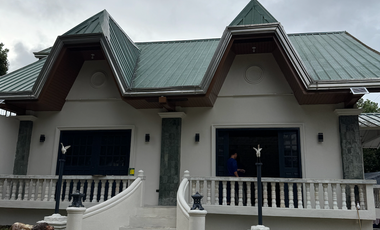 5 BR Corner Lot House at Metrogate Tagaytay Estates