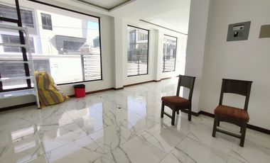 Venta de local comercial en Amable Maria Loja Ecuador