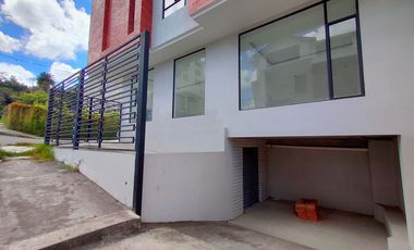 Venta de local comercial en Amable Maria Loja Ecuador