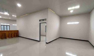 Rumah baru dan besar di kontrakan di candi sari kalasan sleman