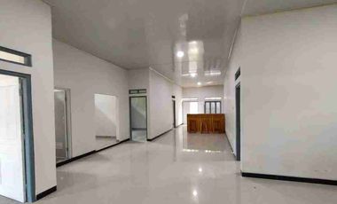 Rumah baru dan besar di kontrakan di candi sari kalasan sleman