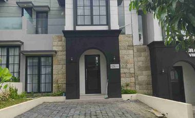 VILLA MEWAH VIEW KEREN + FREE KOLAM RENANG KOTA BATU